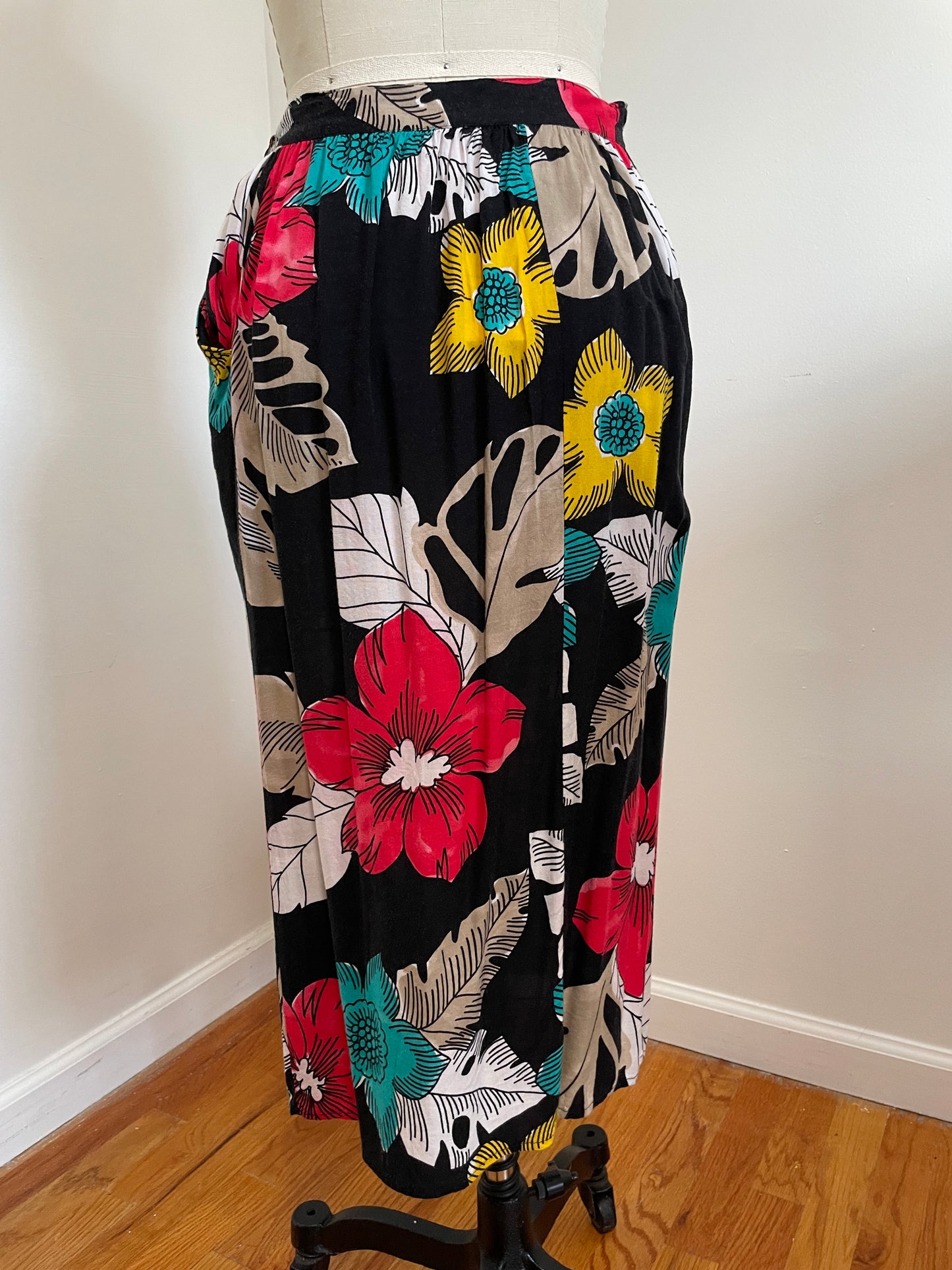 80s By Krush Floral Skirt (Medium)