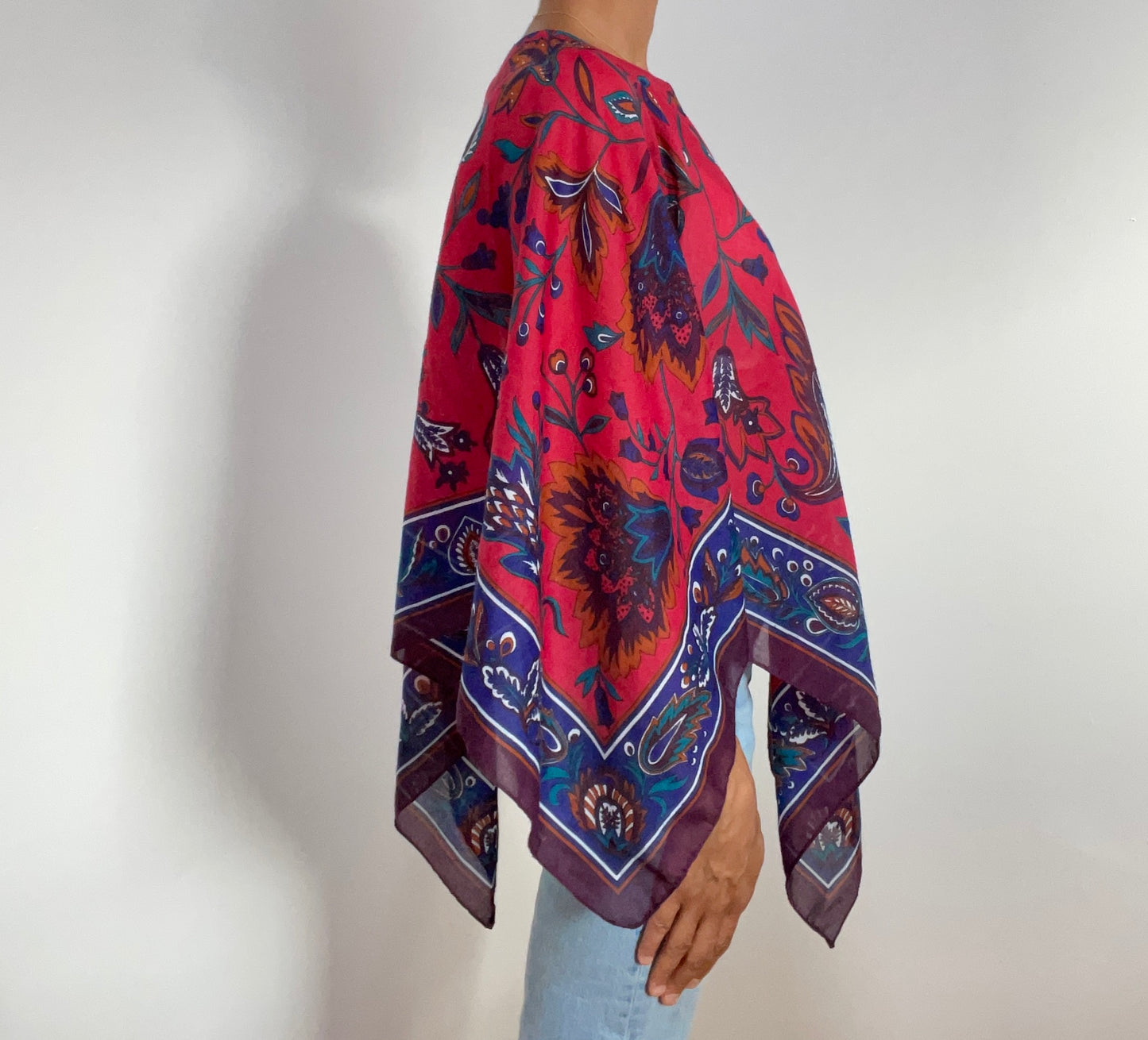 Bold Paisley Scarf Top (Large-2X)