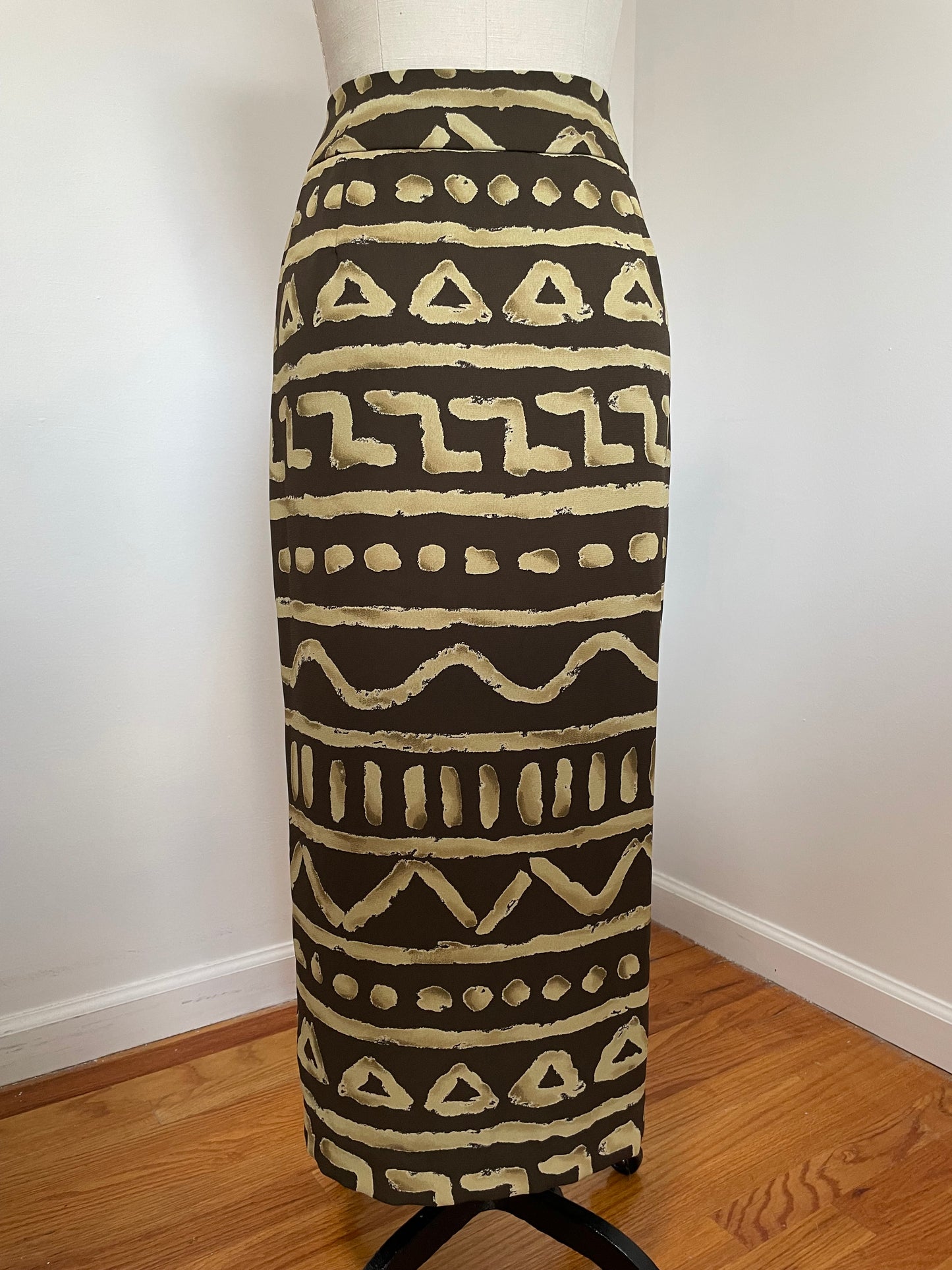 Liz Claiborne Tribal Skirt (Size 4)