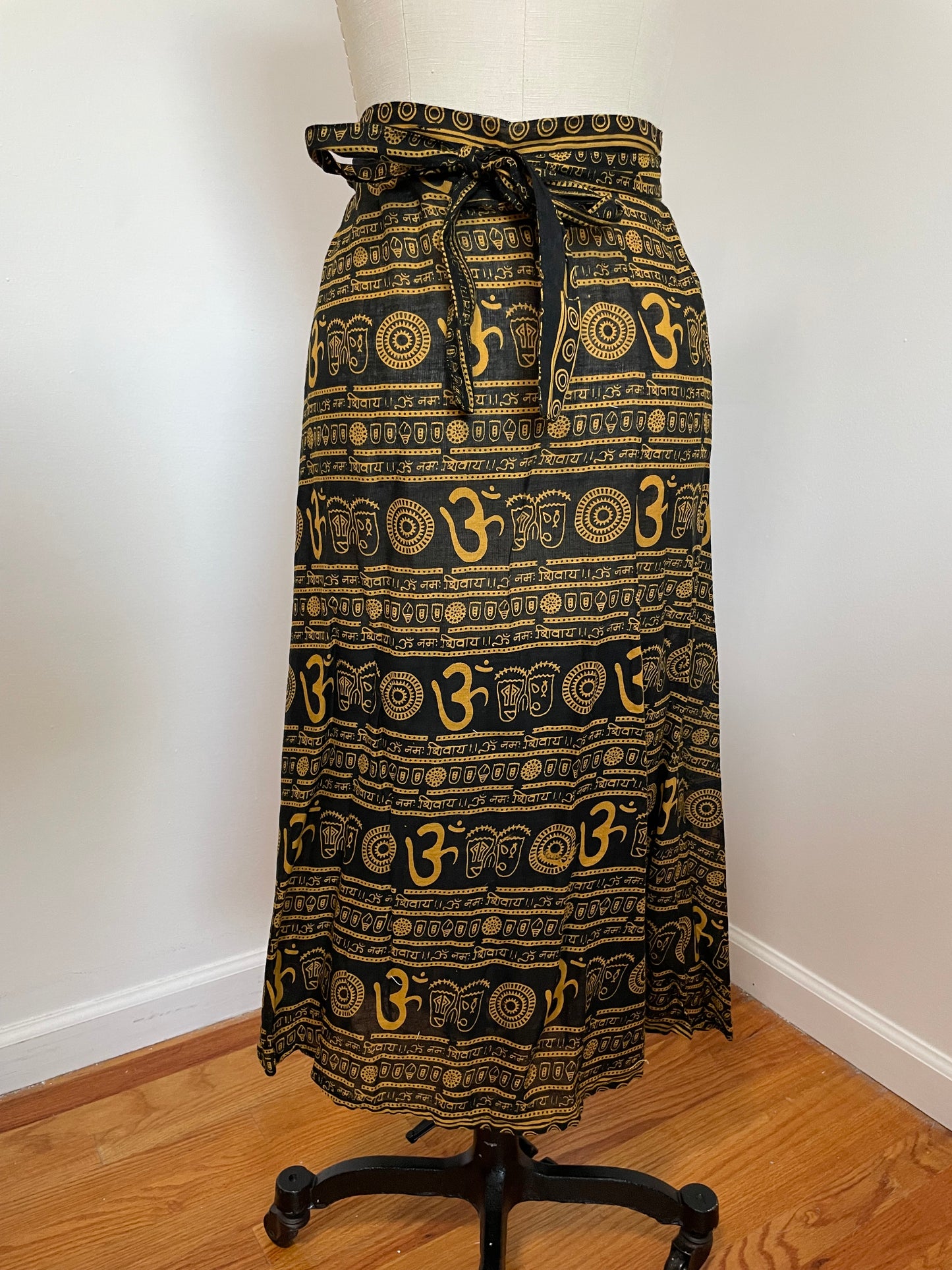 Nepalese Wrap Skirt (M/L)